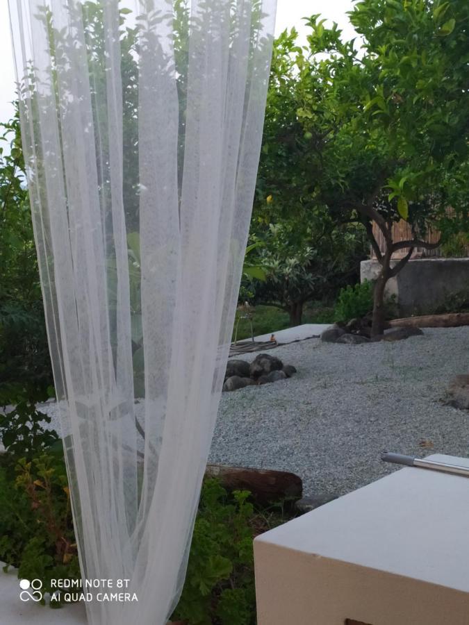 Villetta Punta Granata Санта Марина Салина Екстериор снимка