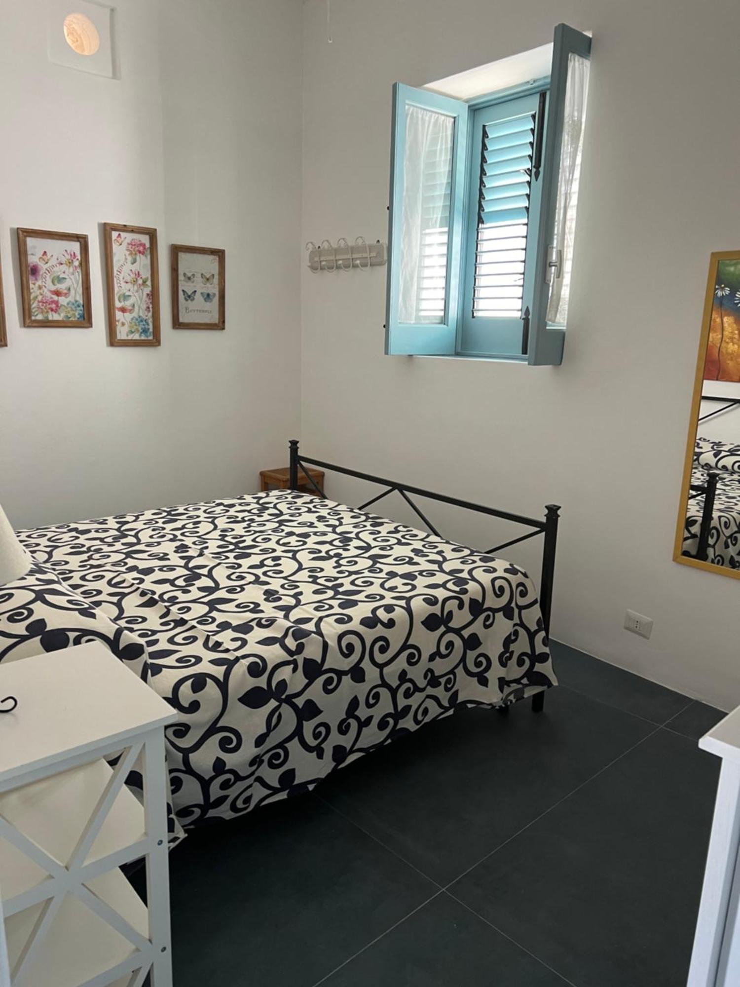 Villetta Punta Granata Санта Марина Салина Екстериор снимка