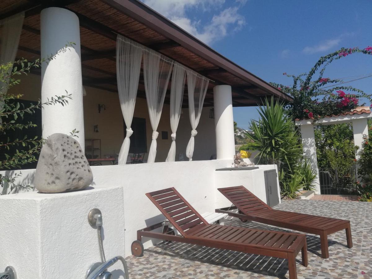 Villetta Punta Granata Санта Марина Салина Екстериор снимка